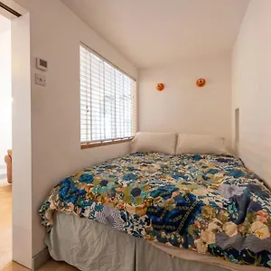 Lovely Self-contained Basement With Kitchen Apartment London